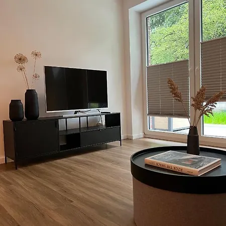 Apartmenthaus Schwingewiesen 1 *